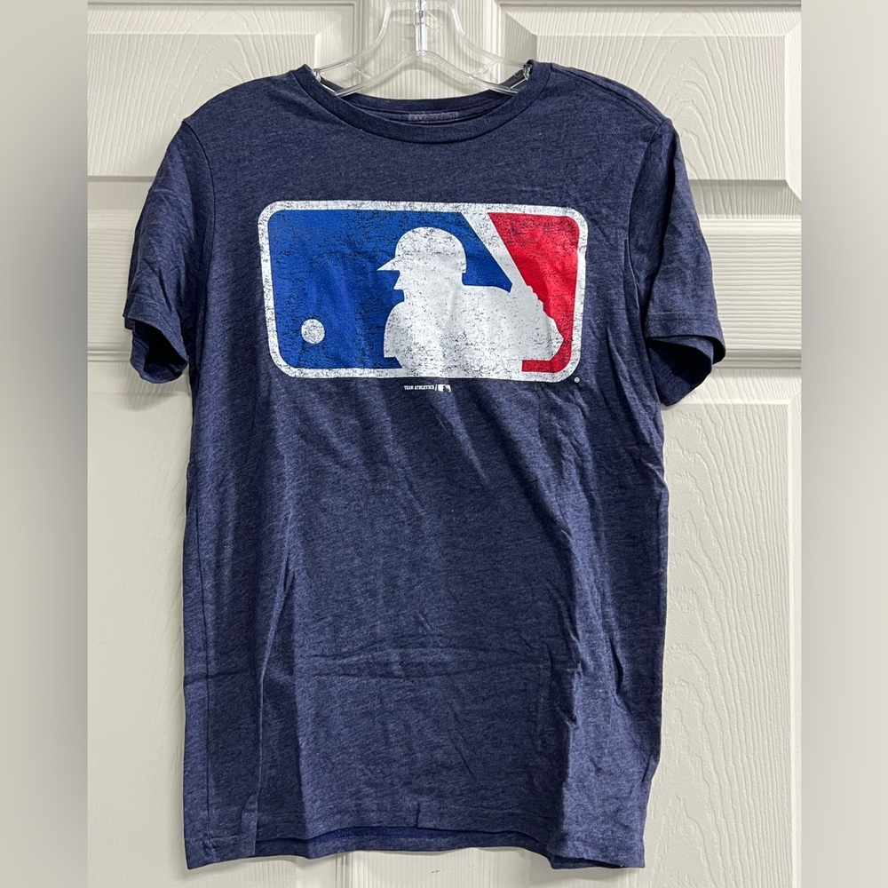 Genuine Merchandise Team Athletics MLB Boys Blue T-shirt - Size XL - VGUC